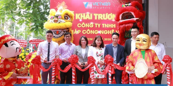 Tổ Chức Lễ Khai Trương Độc Đáo Tăng Nhận Diện