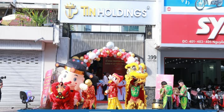 Trang Trí Lễ Khai Trương Đẹp – Bí Quyết Gây Ấn Tượng Mạnh